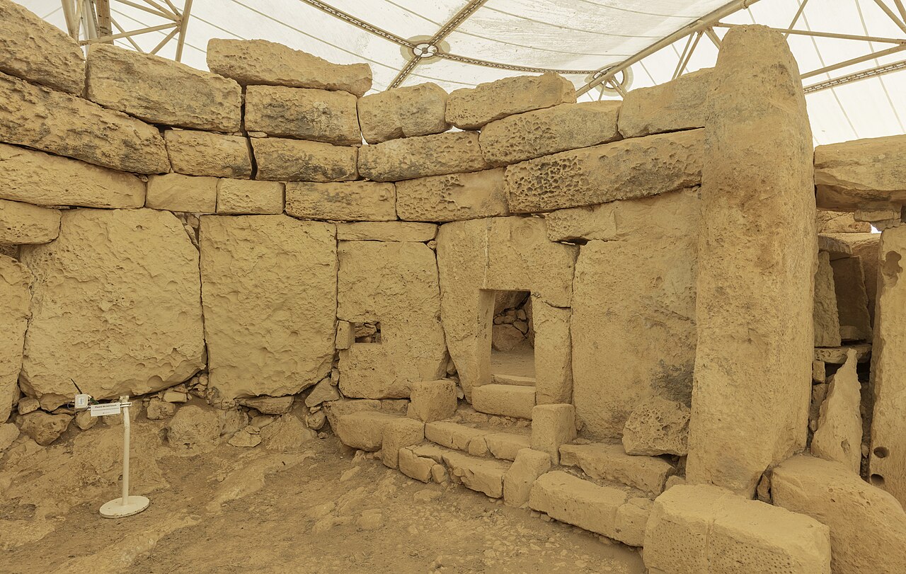 Megalithic architecture at Ħaġar Qim